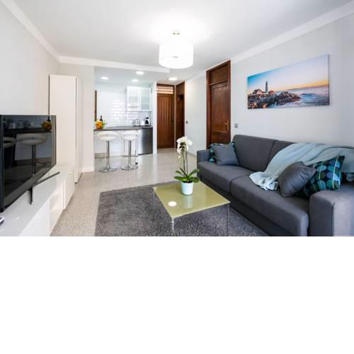 Las Americas Apartment