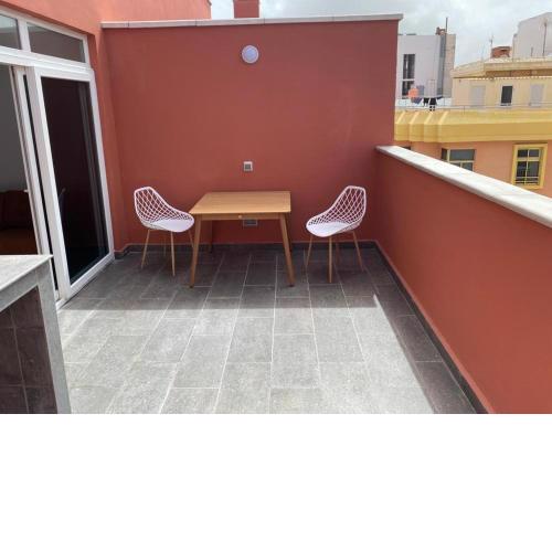 Las Canteras Ático con terraza de 16m2 Rosamar