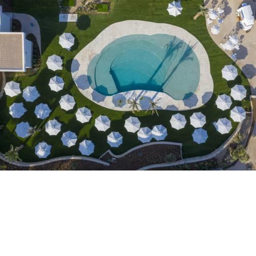 Las Colinas Golf & Country Club Residences