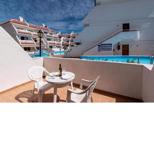 Las Floritas 22 - One Bed ground floor with pool view