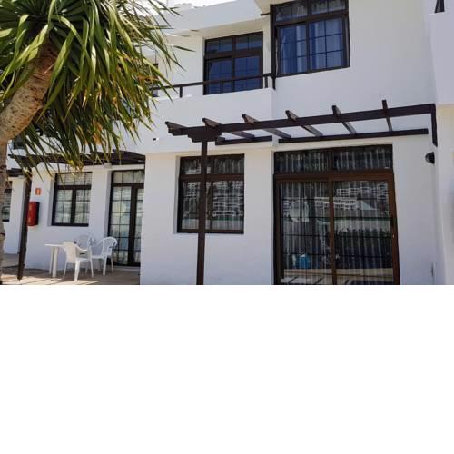 Las Fresas Apartments
