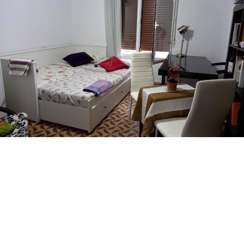 Las Golondrinas habitación en piso céntrico para una o dos personas