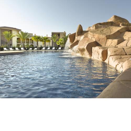 Las Lomas Village – Luxury Apartments