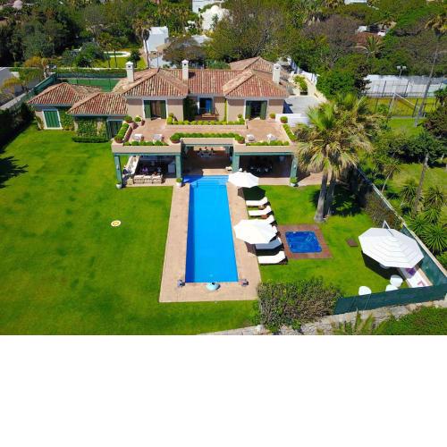 Las Ranas CASASOLA BEACH VILLA 15PAX