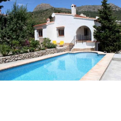Laura-29A - pretty holiday property with garden and private pool in Calpe