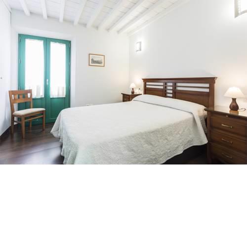 Laurel Suites Apartments