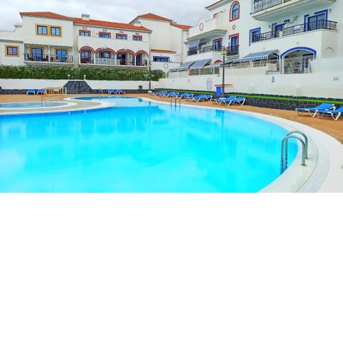 Lava Apartment.Terrace and swimmingpool