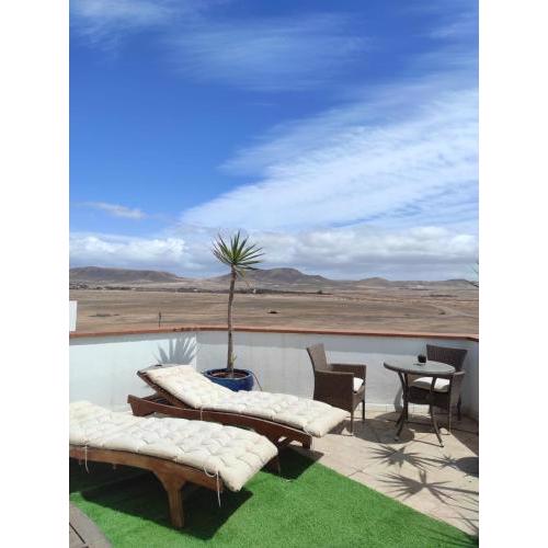 Laylas Beach Art House