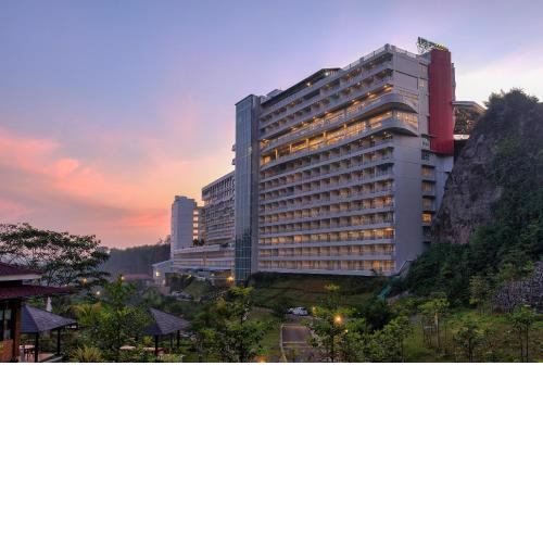 Le Eminence Puncak Hotel Convention & Resort