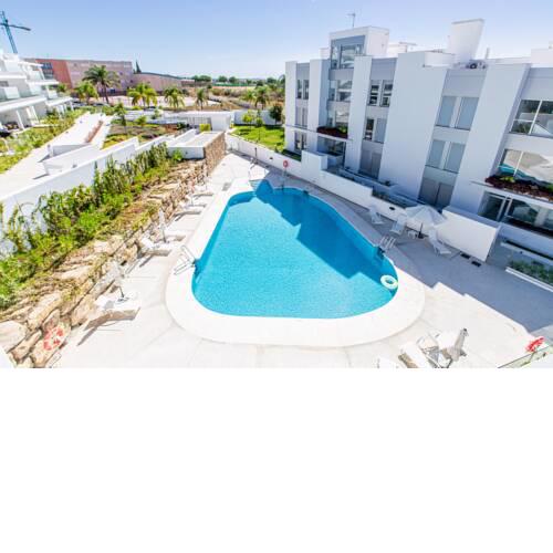 Le Mirage PH with awesome rooftop terrace! RDR221