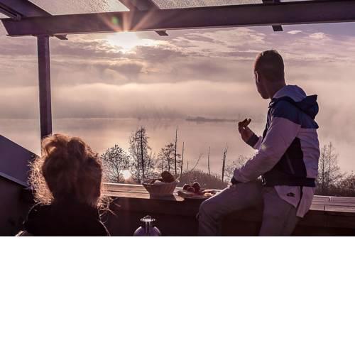 Lebensart am See, moderne Ferienwohnung Loggia, direkt am See