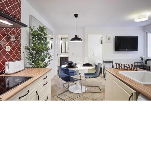 LEEWAYS APARTMENT I in SAN LORENZO