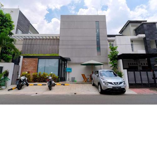LeGreen Suite Semanggi