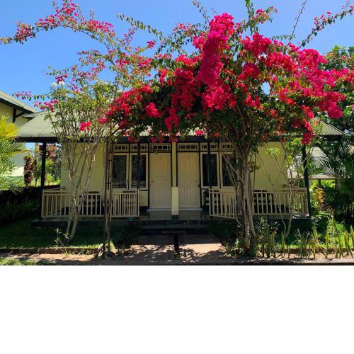 Lembah Rinjani Villa & Resto by ecommerceloka