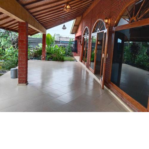 Lemongrass villa