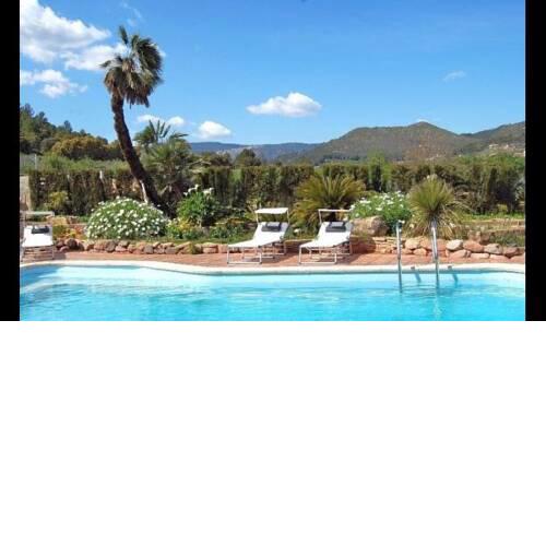 les Borges del Camp Villa Sleeps 18 with Pool