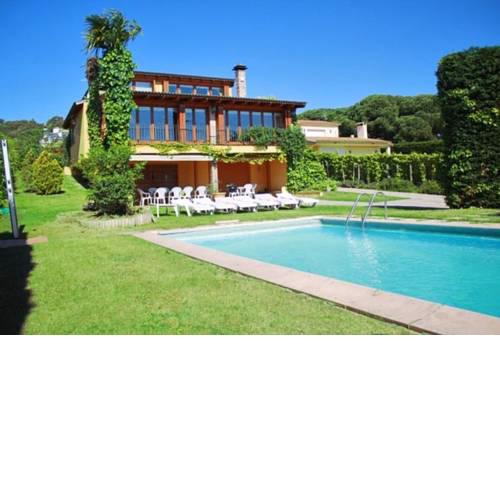 Les Cabanyes Villa Sleeps 12 Pool WiFi