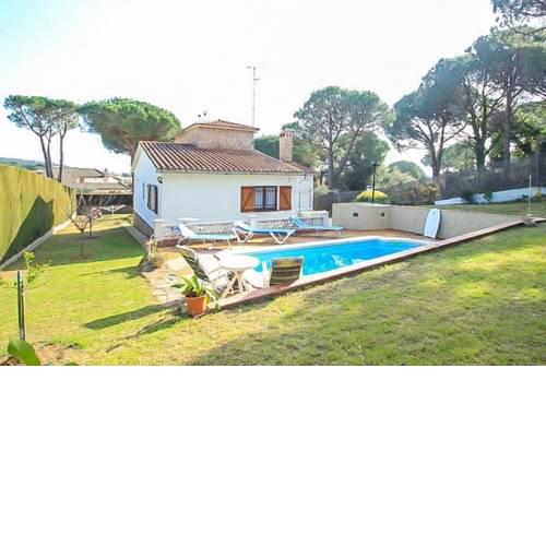 Les Cabanyes Villa Sleeps 6 Pool WiFi