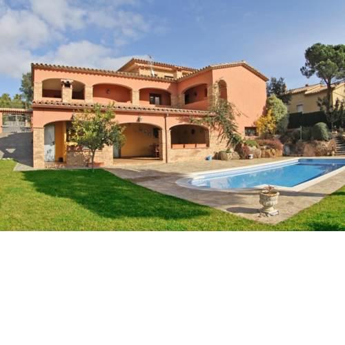 Les Cabanyes Villa Sleeps 8 Pool WiFi