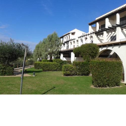 Les Oliveres Beach Resort
