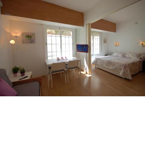 Lets Holidays Comfortable Apartment Near Beach