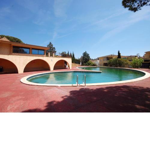Lets holidays Les Velas apartment with pool