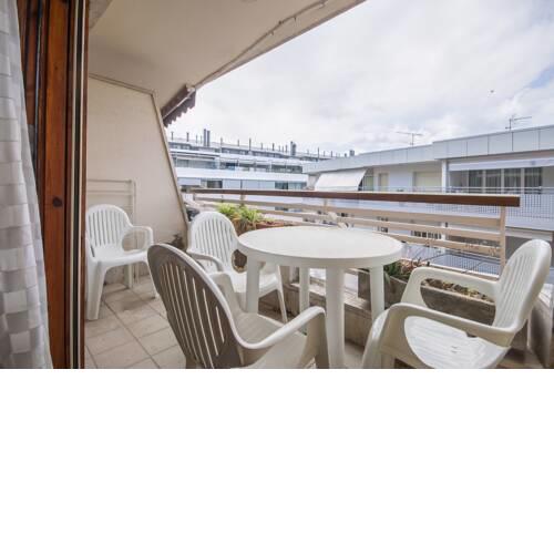 Lets Holidays tropicana apartment 4