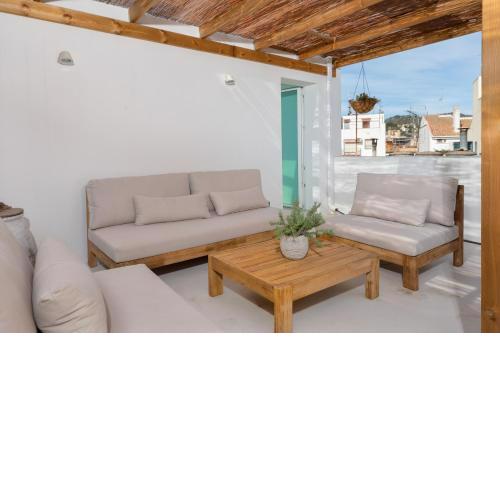 Let's Holidays with charm in CAN QUITU