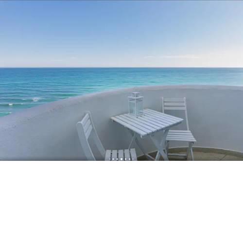 Lets in the Sun - Mijas Costa Beach Front Apartment