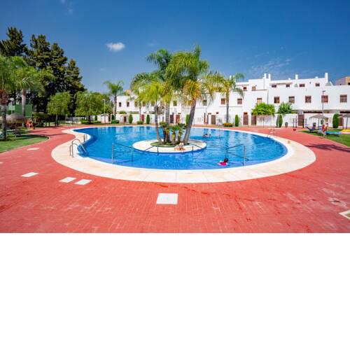 Lets in the Sun - Navigolf Apartment
