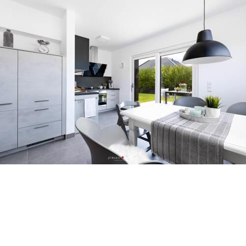 Lille sort hus