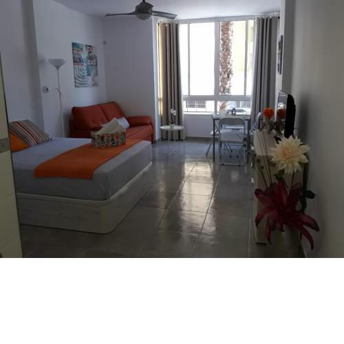 Lindo estudio en centro de Torremolinos