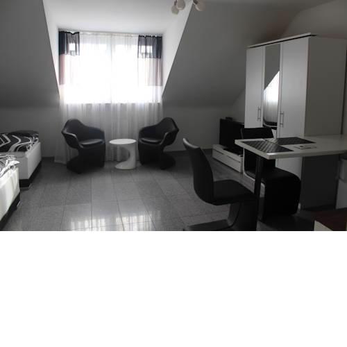 Lipp Apartments