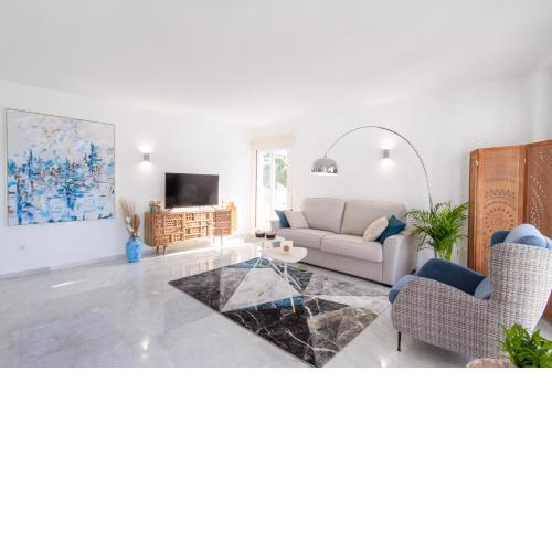 Lis Banús Suite Apartment
