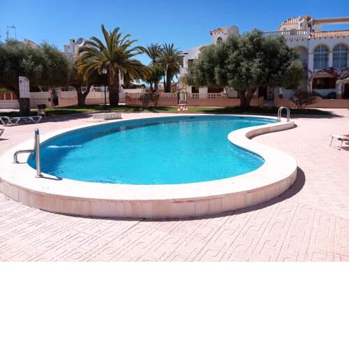 LIttle quiet house in the neighborhood of Campoamor