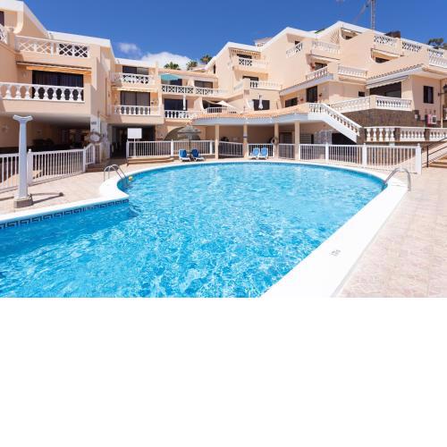 Live paradise court