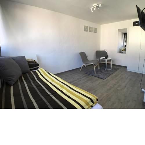 Living @ Klassvilla Quarter No. 7