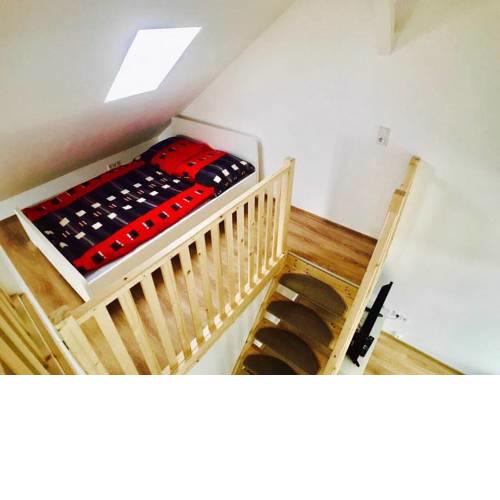 Living @ Klassvilla Quarter No. 8