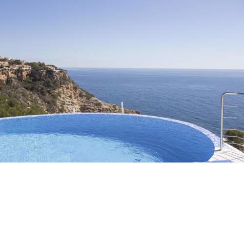Lleus Villa Sleeps 4 Pool Air Con WiFi