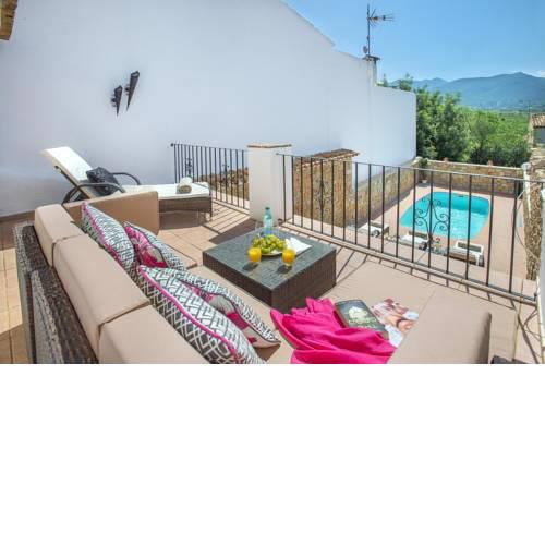 Lliber Villa Sleeps 6