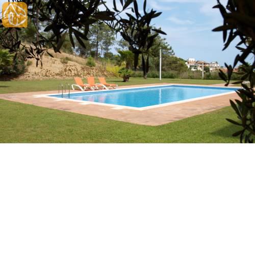 Lloret de Mar Apartment Sleeps 8 Pool Air Con WiFi
