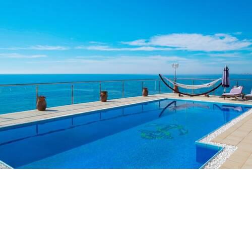Lloret de Mar Villa Sleeps 10 Pool Air Con WiFi