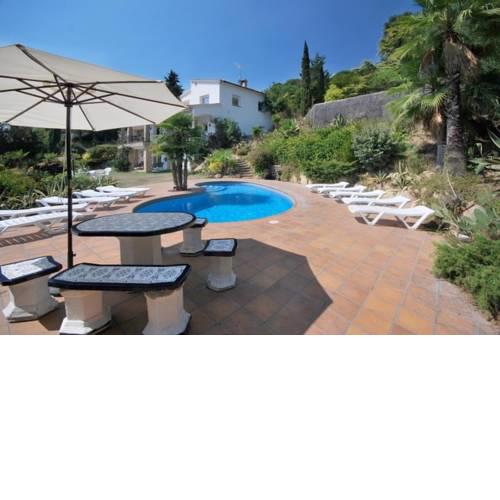 Lloret de Mar Villa Sleeps 10 Pool WiFi