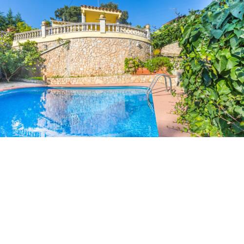 Lloret de Mar Villa Sleeps 10