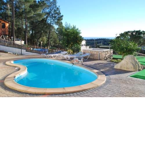 Lloret de Mar Villa Sleeps 12 with Pool Air Con and WiFi
