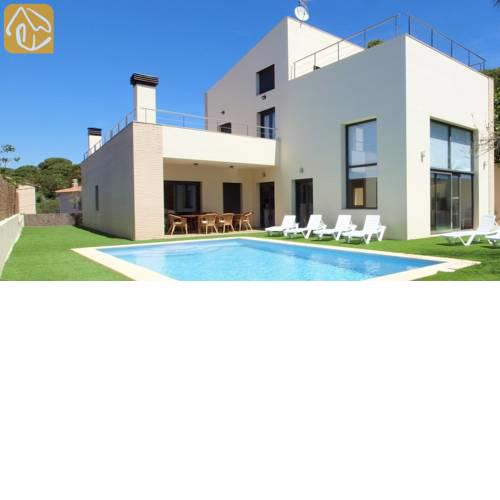 Lloret de Mar Villa Sleeps 14 Pool WiFi