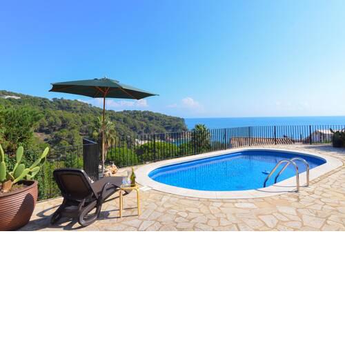 Lloret de Mar Villa Sleeps 2 Pool Air Con WiFi
