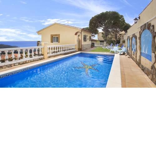 Lloret de Mar Villa Sleeps 6