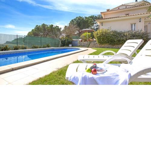 Lloret de Mar Villa Sleeps 6
