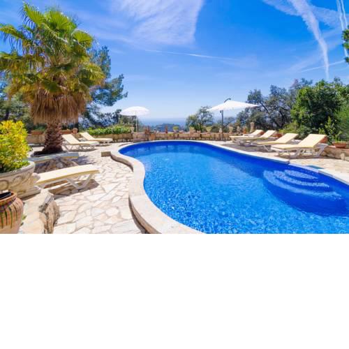 Lloret de Mar Villa Sleeps 8 Pool WiFi